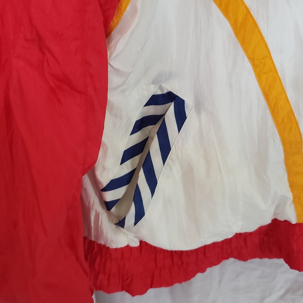 Vintage 1980's Retro Throwback Windbreaker. Lightweight. Red And White - Picture 3 of 6